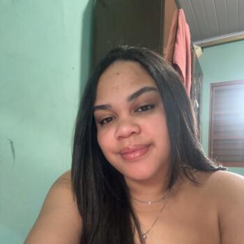 Babá Orlândia: Camila