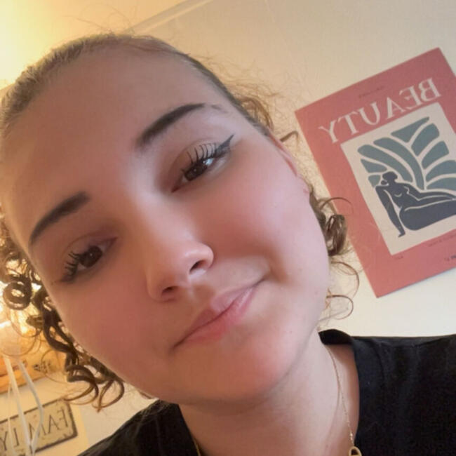 Babysitter in Oissel-sur-Seine: Linsay
