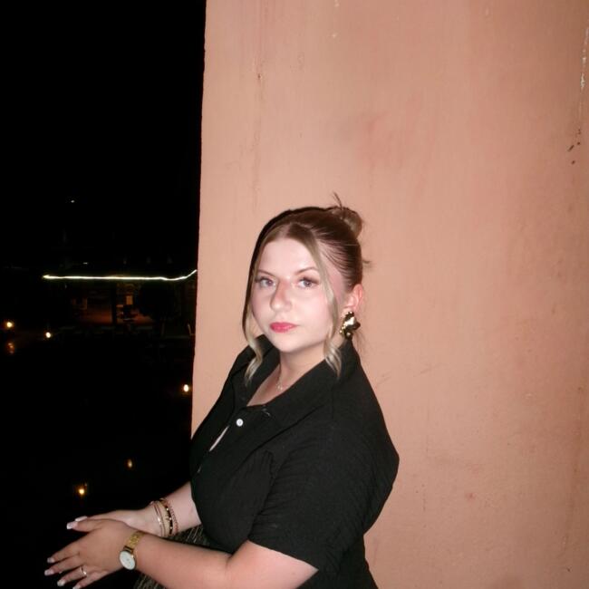 Babysitter in Nantes: Thelma