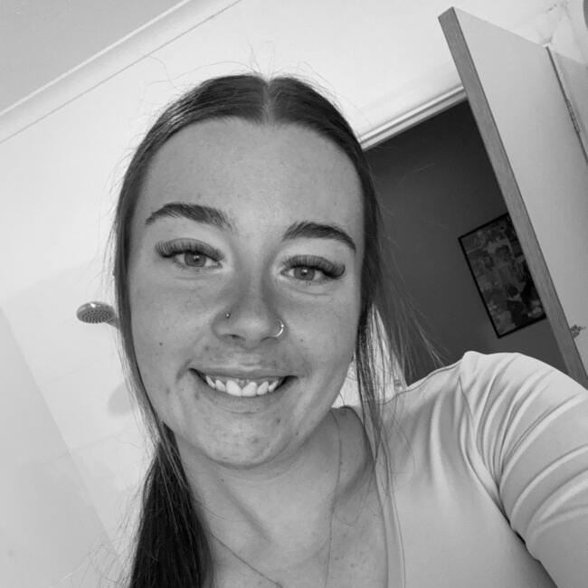 Babysitter in Bathurst: Angel