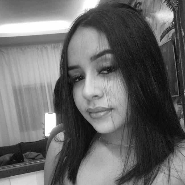 Babá em Goiânia: Lara