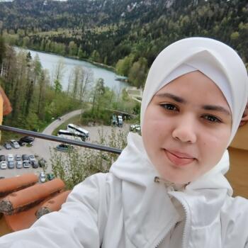 Childminder in Munich: Shahodat