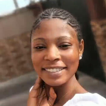 Niñera en Lagos: Oboh Gift