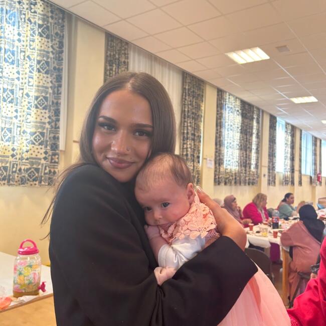 Babysitter in Bruges: Touria