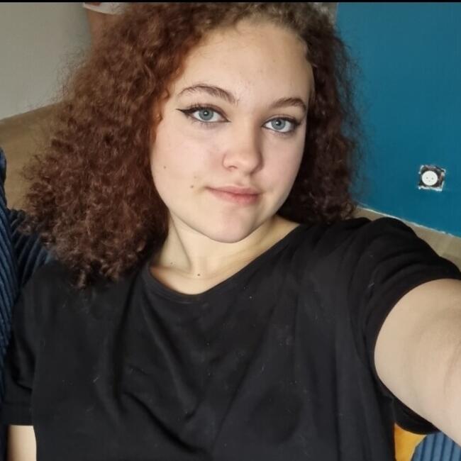 Babysitter in Rochemaure: Angie