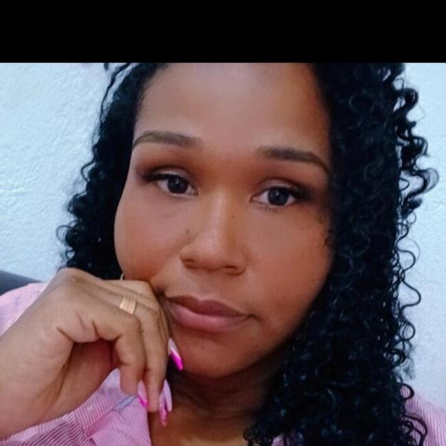 Babysitter in Guarapari: Jordana Assis