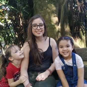 Babá Blumenau: Danielle Aparecida Baer