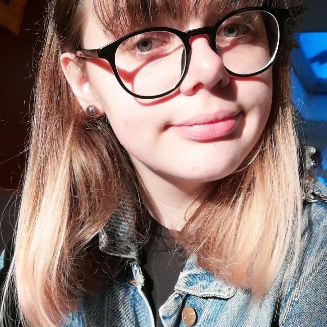 Babysitter in Charleroi: Léa