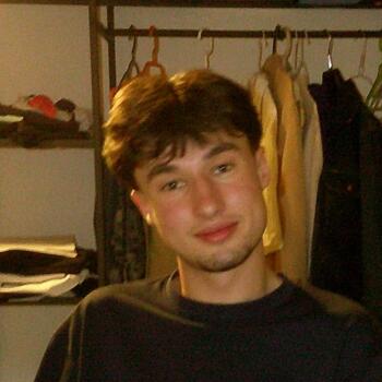 Babysitter in Angers: Nino
