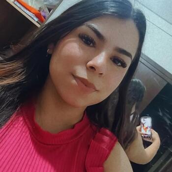 Babysitter Criciúma: Maria Eduarda
