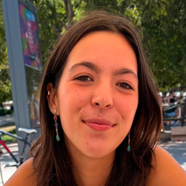 Babysitter in Loures: Victoria