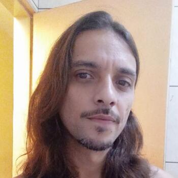 Babysitting job in Ribeirão Preto: babysitting job Mateus
