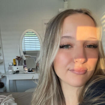 Baby-sitter Wittenbach: Anissa