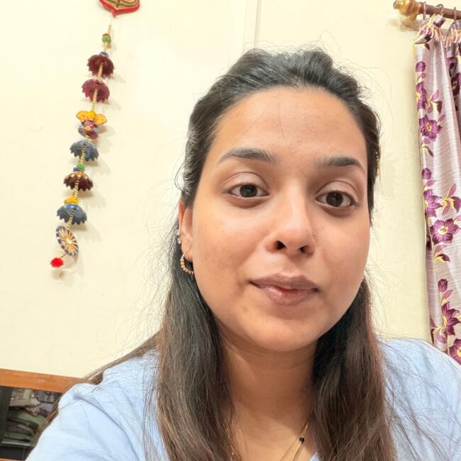 भोपाल में बेबीसिटिंग की नौकरी: Manushree