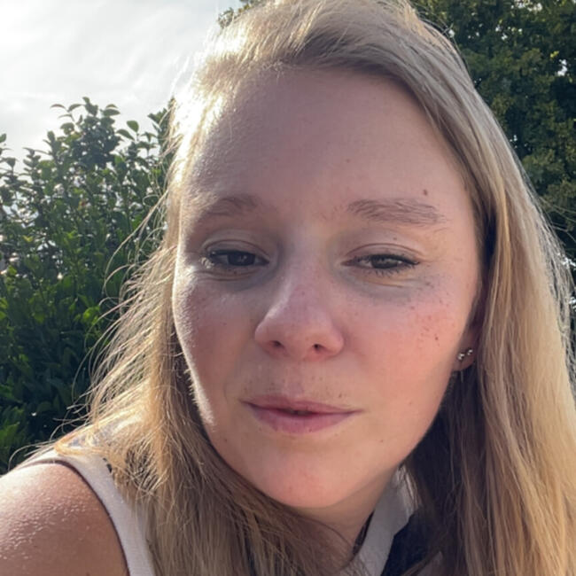 Babysitter in La Haie-Fouassière: Ozvan