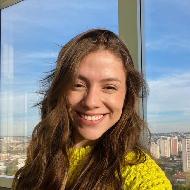 Babá em Piracicaba: Adrielle