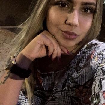 Babysitter Évora: Karolina