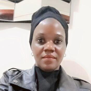 Babysitter in Abu Dhabi: Nassaka