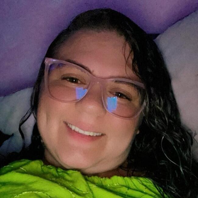 Babá em Ibirité: Julia