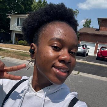 Baby-sitter in Oshawa: Favour