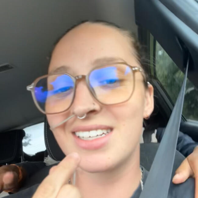 Babysitter in Saulx-les-Chartreux: Amy