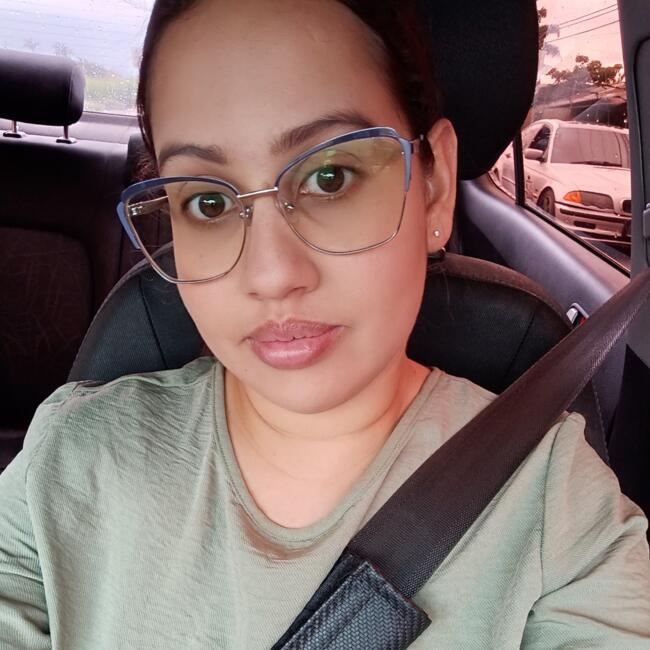 Niñera en Paraíso: Priscila Avilez Meza