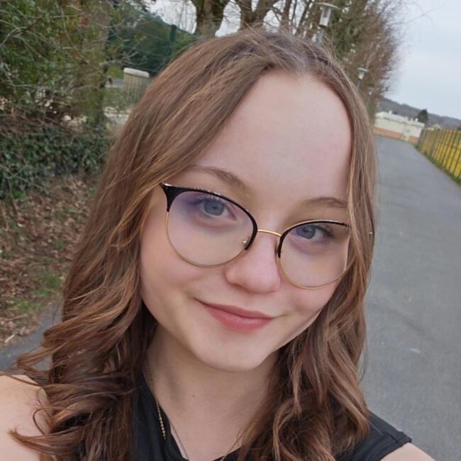 Babysitter in Reims: Anaëlle