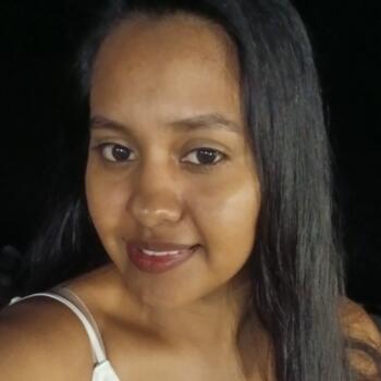 Babysitter in San Miguelito: Erika