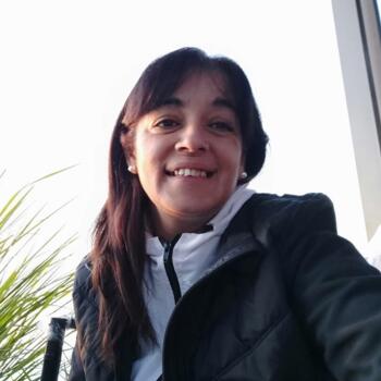 Babysitter in Manuel J. Cobo: Lorena