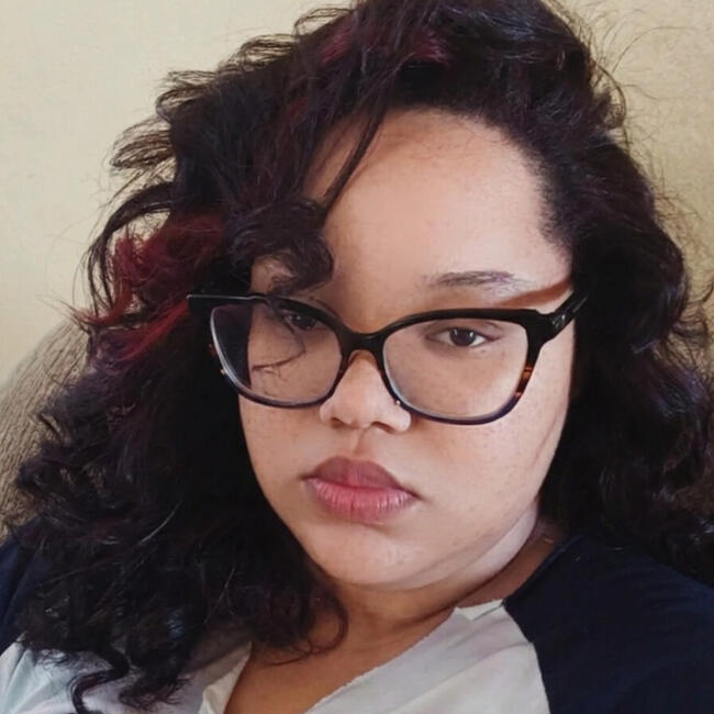 Babysitter in Osasco: Thayná