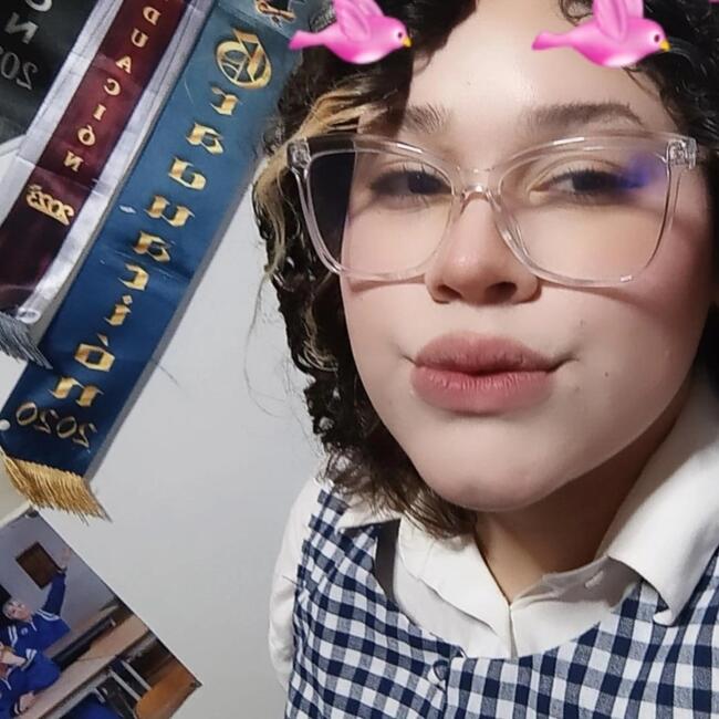 Babysitter in Heredia: Mari