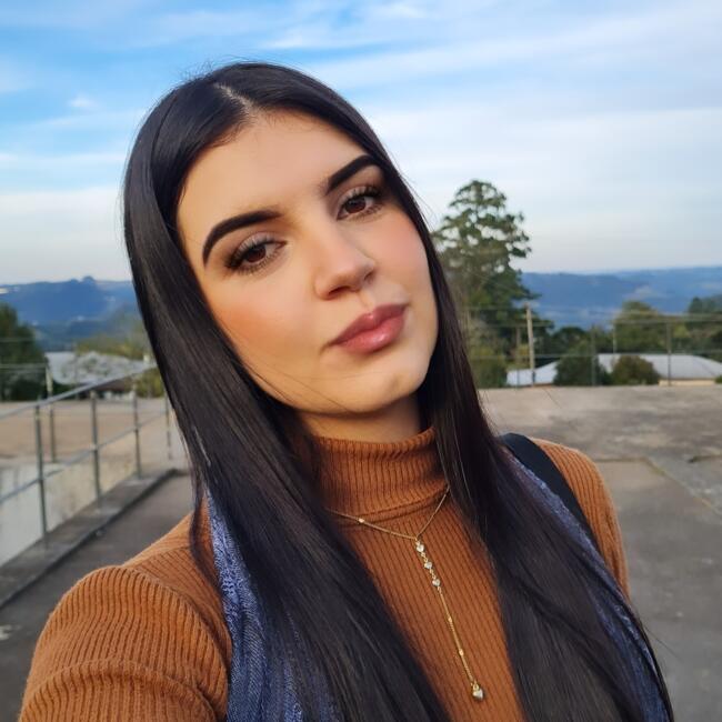 Babysitter in Joinville: Evilyn