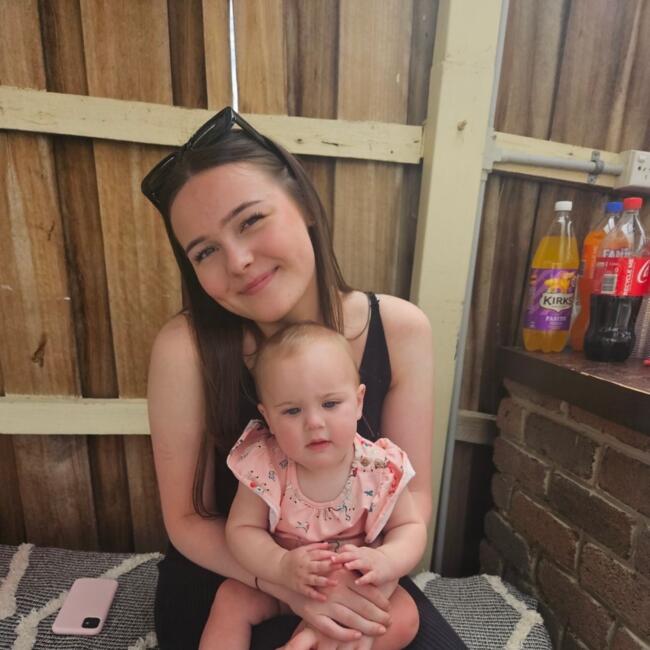 Babysitter in Hobart: Isla