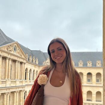 Canguro en Sevilla: Miriam