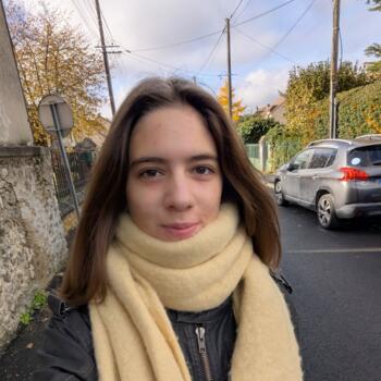 Babysitter in Égly: Léa