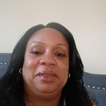 Babysitting job in Denton: babysitting job Lashall