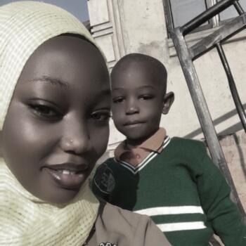 Babysitter Nairobi: Nalwanga