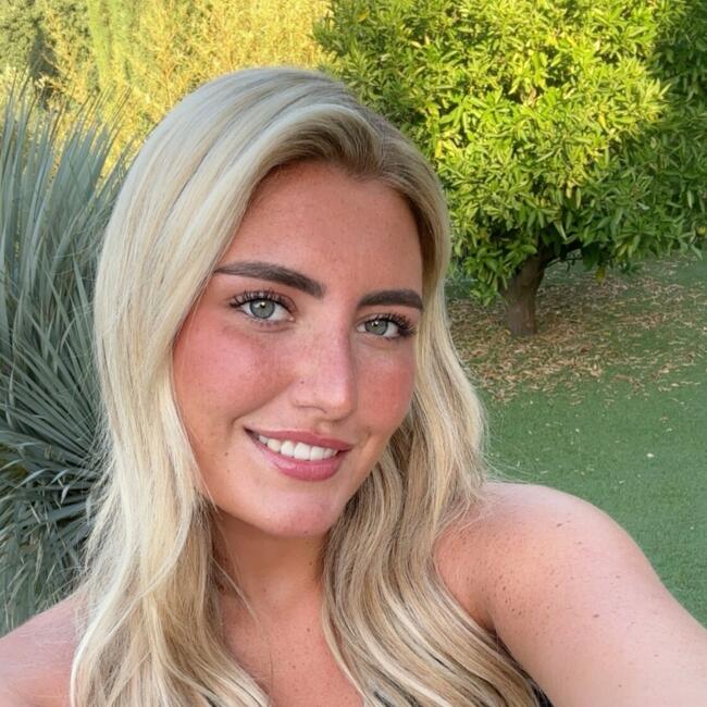 Babysitter in Cassis: Carla-marie
