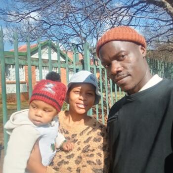 Babysitting job in Edenvale: babysitting job Ongezwa