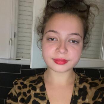 Babysitter Nîmes: Tya