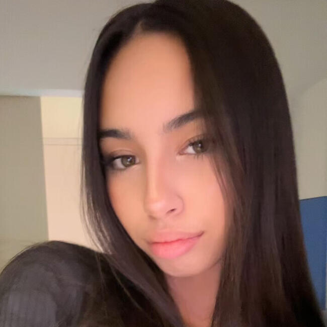 Babysitter in Chaillé-les-Marais: Jada