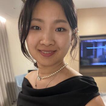 Babysitter in Auckland: DAHAE