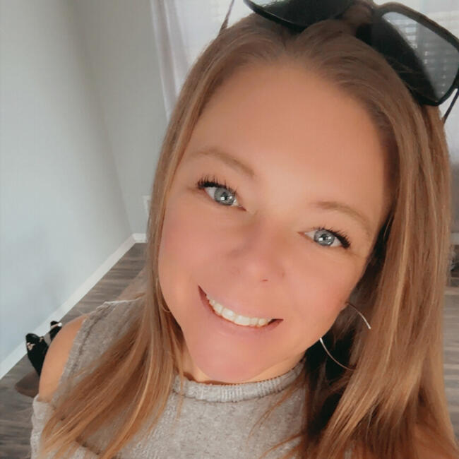 Babysitter in Keansburg: Katherine