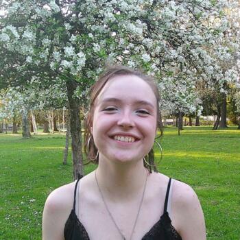 Baby-sitter Aixe-sur-Vienne: Zoé