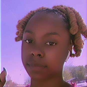 Babysitter in Clinton: Janiya