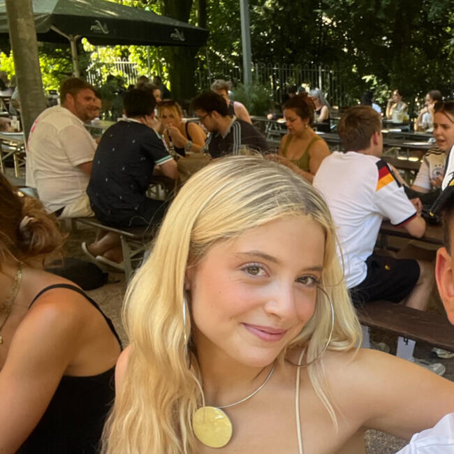 Babysitter in Cologne: Pauline
