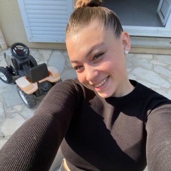 Babysitter in Verneuil-sur-Seine: Léa