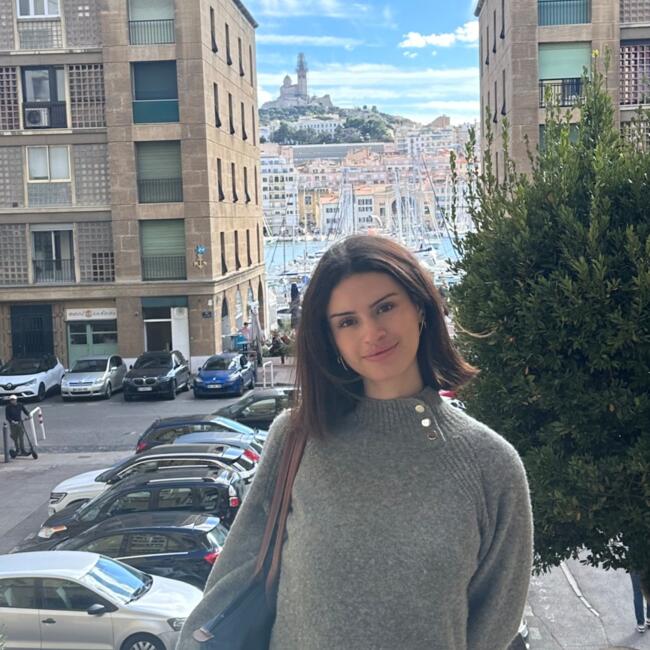Babysitter in Montpellier: Elina