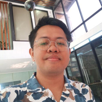 Babysitting job in Malang: babysitting job Defrans