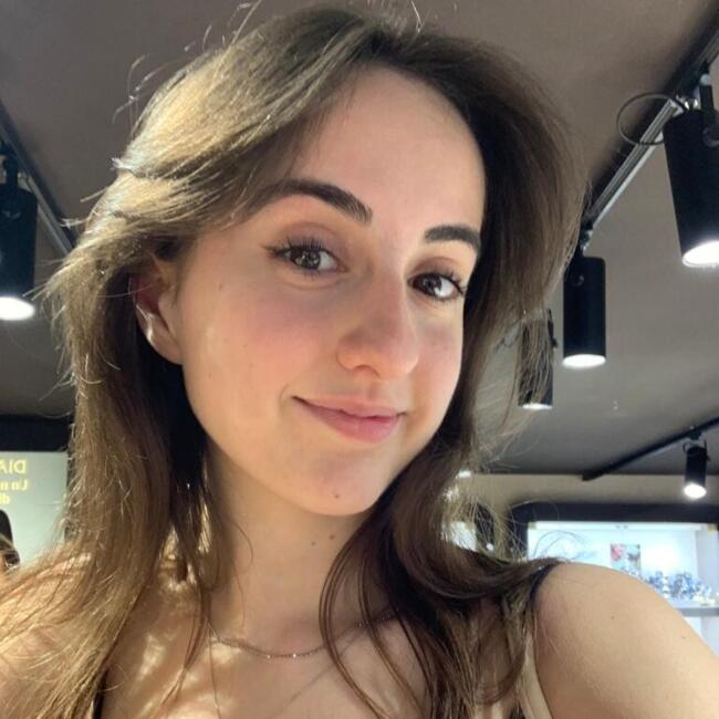 Babysitter in Monza: Valeria